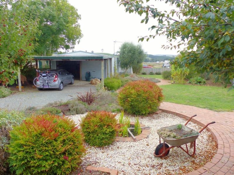 30 Grigg Street, Deloraine TAS 7304