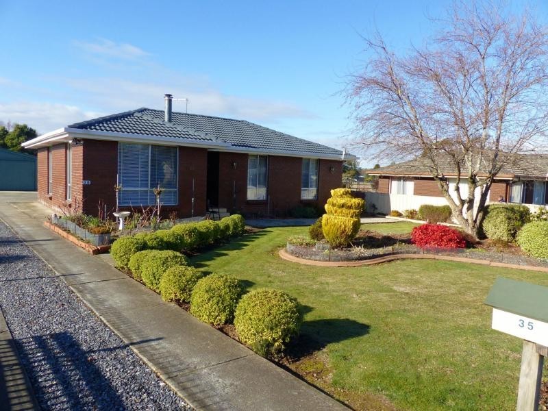35 Marriott Street, Westbury TAS 7303