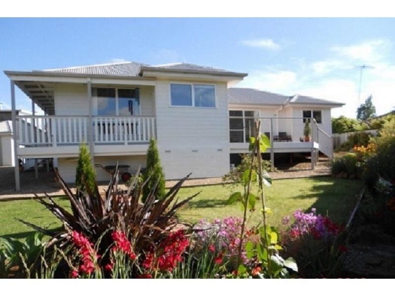 Deloraine TAS 7304