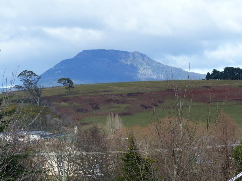 41 West Parade, Deloraine TAS 7304