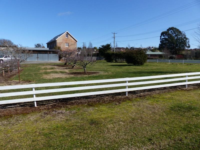 54 West Barrack Street, Deloraine TAS 7304