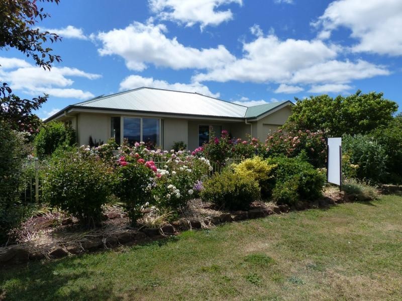 165 Emu Bay Road, Deloraine TAS 7304