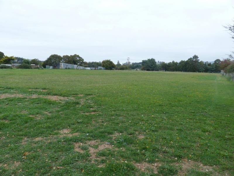 L2 Moore Street, Westbury TAS 7303