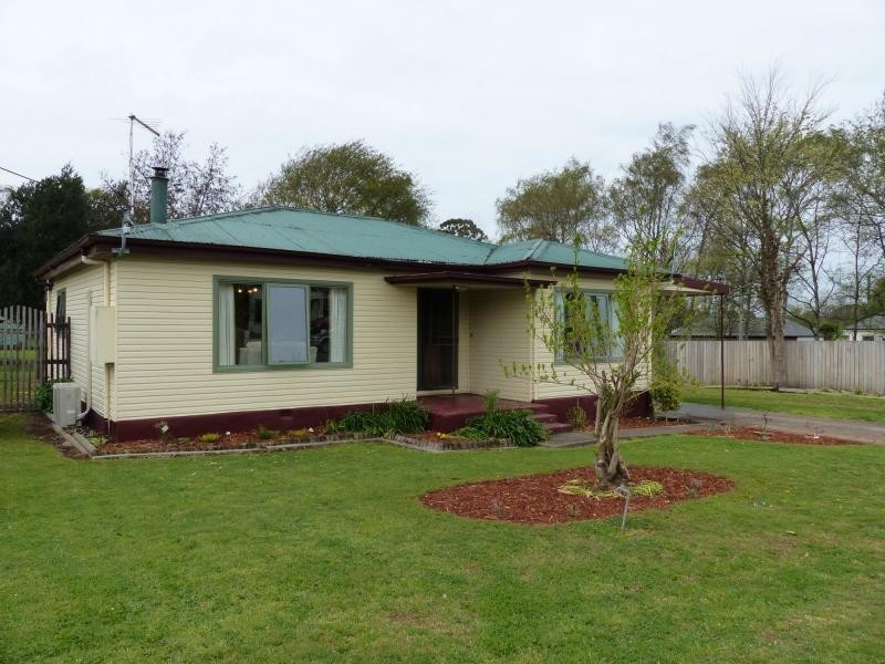 43 West Barrack Street, Deloraine TAS 7304