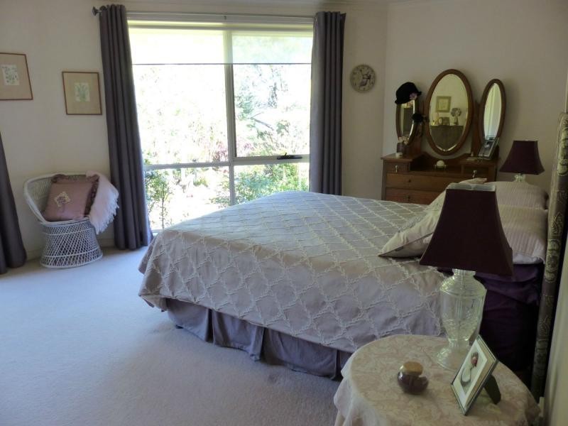 11 Gleadow Street, Deloraine TAS 7304
