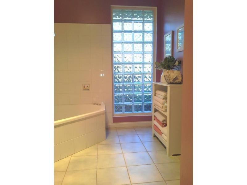 11 Gleadow Street, Deloraine TAS 7304