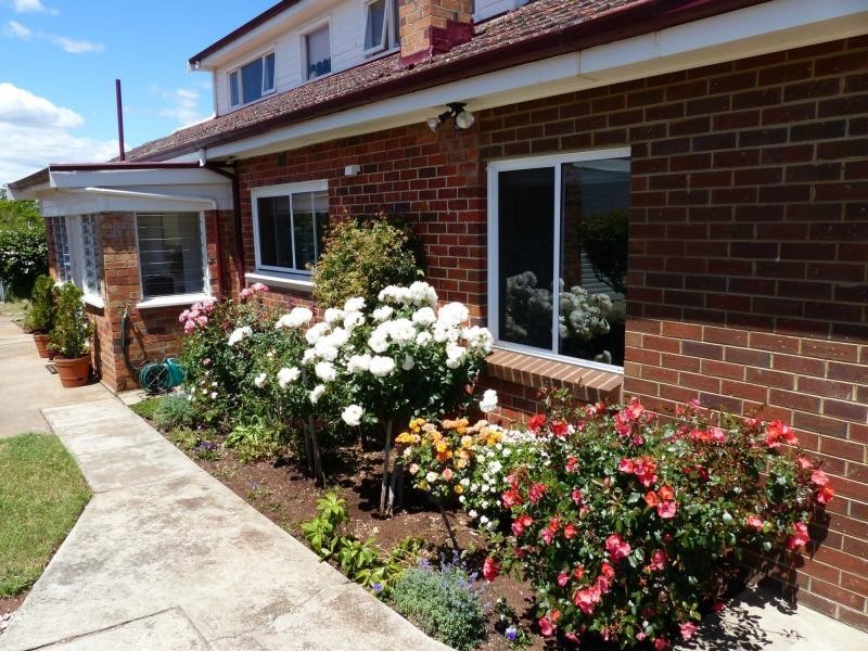 127 Emu Bay Road, Deloraine TAS 7304