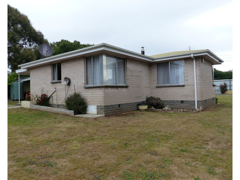 23 Grigg Street, Deloraine TAS 7304