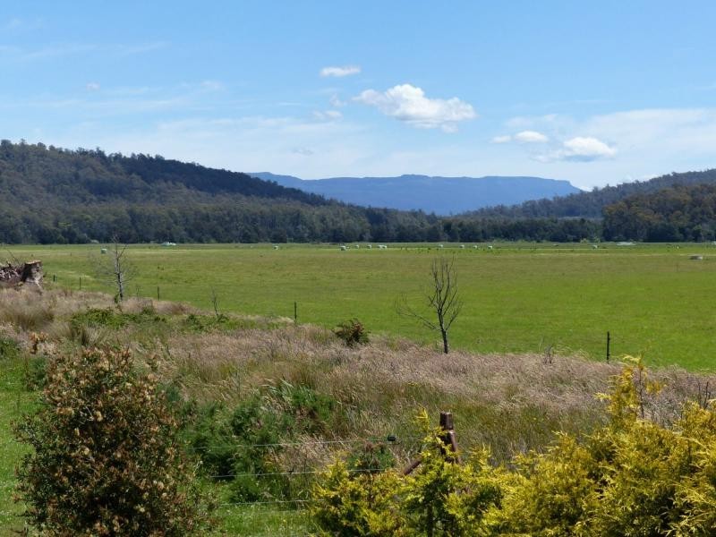 14495 Highland Lakes Road, Deloraine TAS 7304
