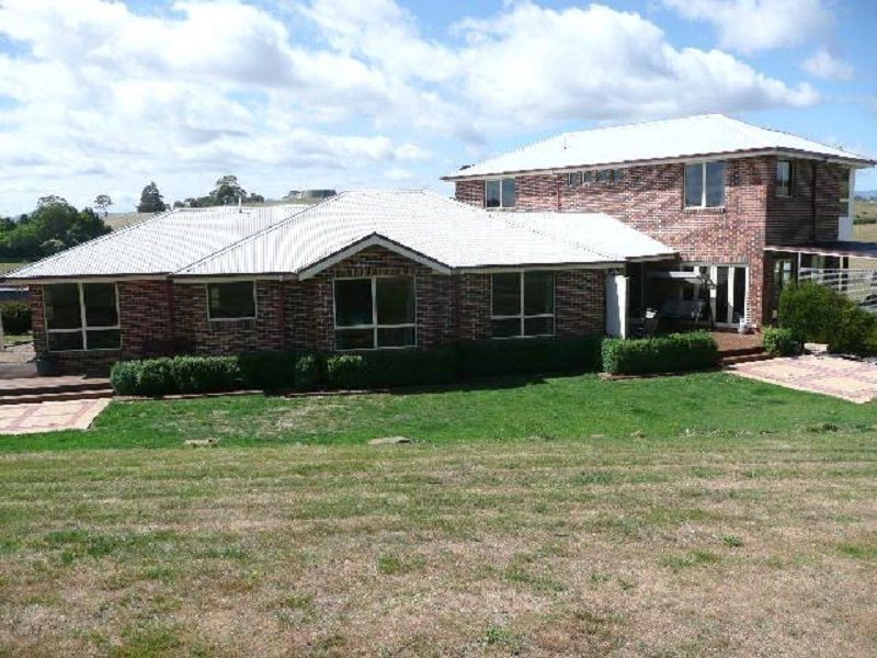 77 East Church Street, Deloraine TAS 7304