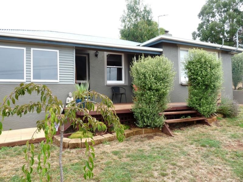 71 East Barrack Street, Deloraine TAS 7304