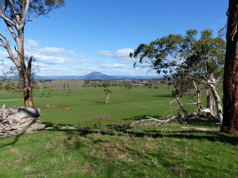 173 River Road, Deloraine TAS 7304
