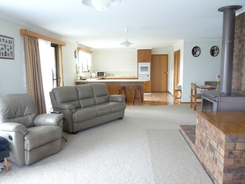 9 Eyles Close, Deloraine TAS 7304