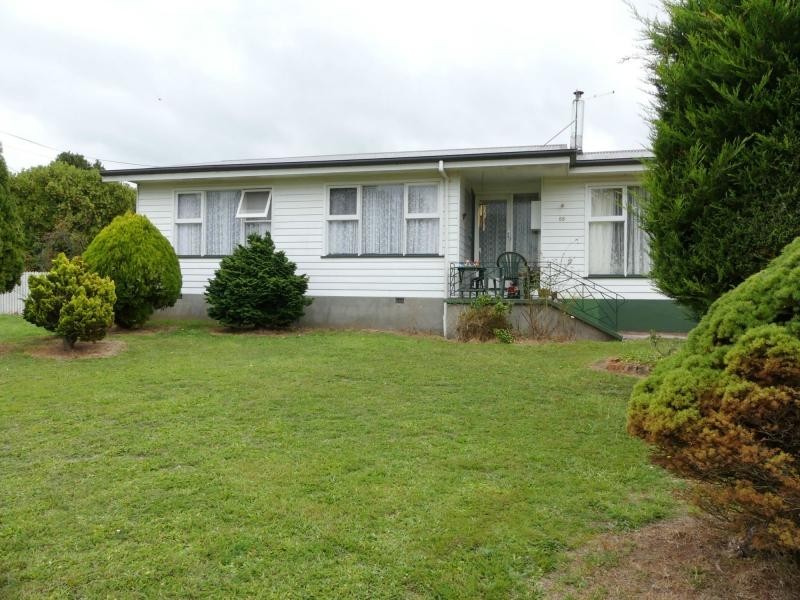 55 West Parade, Deloraine TAS 7304