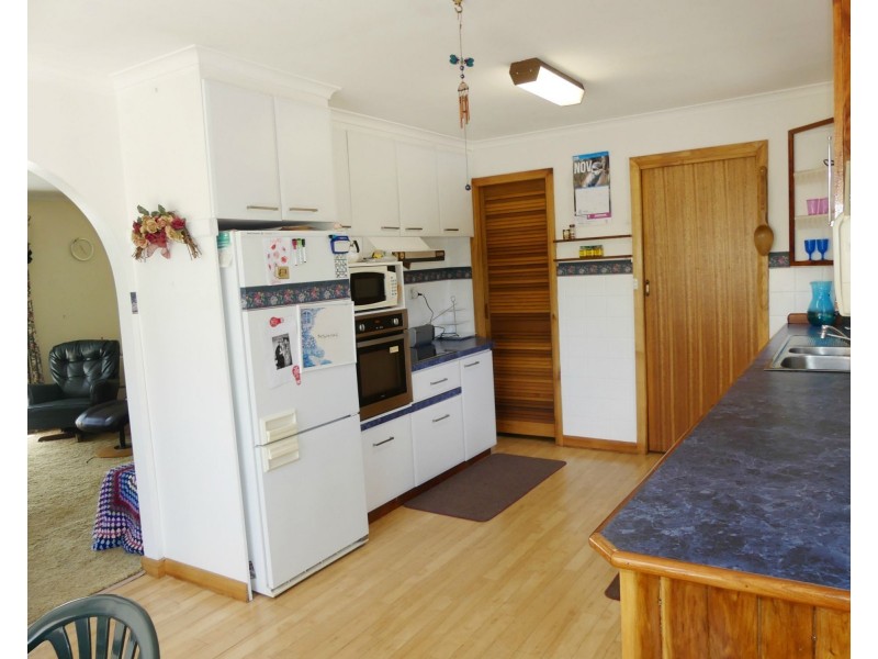 16 Caveside Road, Mole Creek TAS 7304