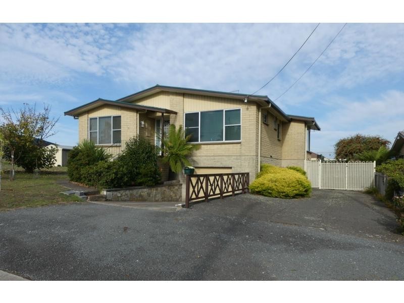 10 Winter Street, Deloraine TAS 7304