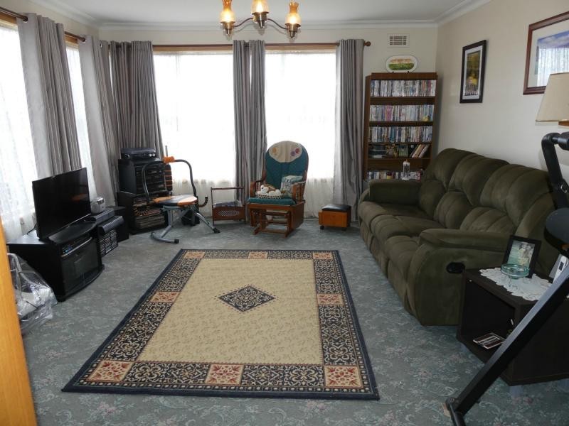 10 Winter Street, Deloraine TAS 7304