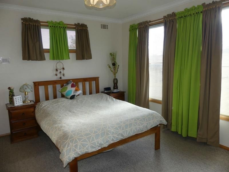 10 Winter Street, Deloraine TAS 7304