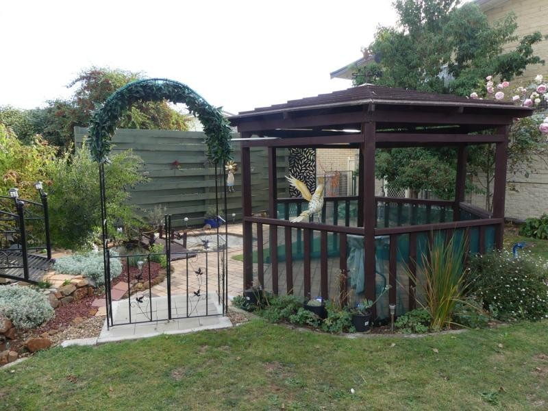 10 Winter Street, Deloraine TAS 7304