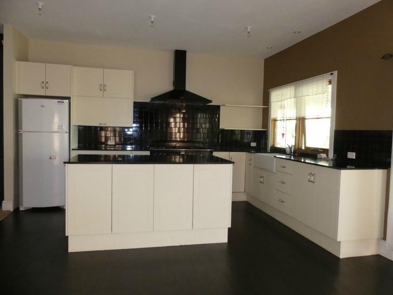 40 West Barrack Street, Deloraine TAS 7304