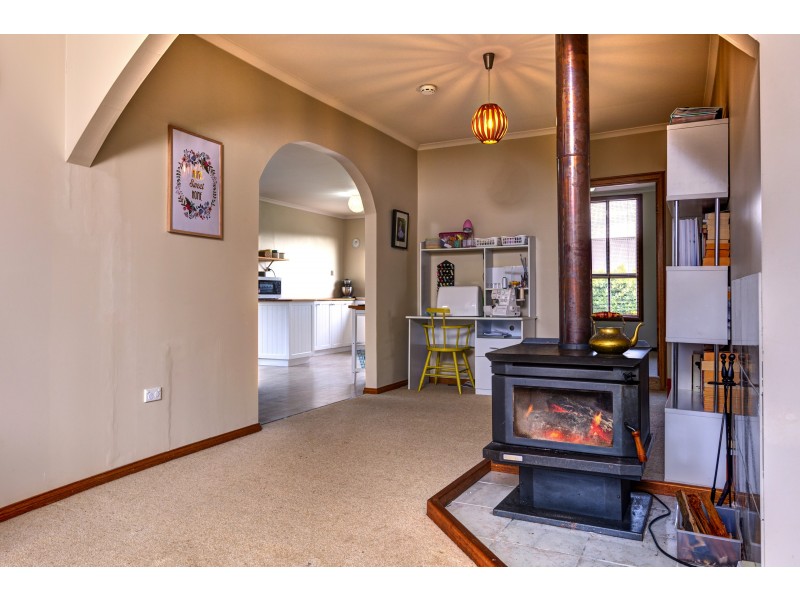 53 East Barrack St, Deloraine TAS 7304