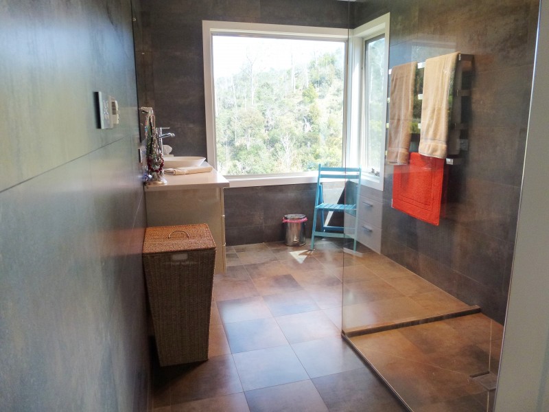 61 Bayview Dr, Blackstone Heights TAS 7250