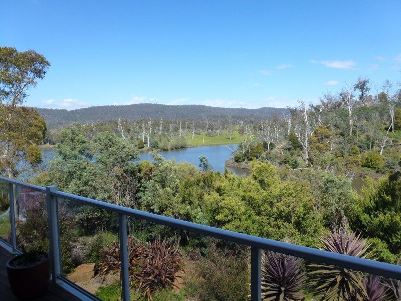 61 Bayview Dr, Blackstone Heights TAS 7250