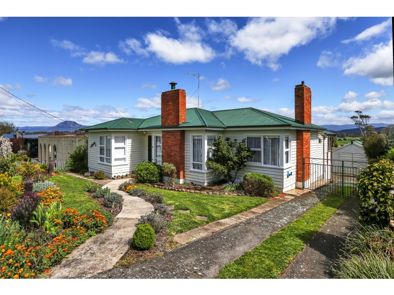 146 Emu Bay Rd, Deloraine TAS 7304
