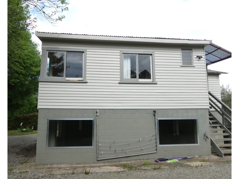 1 West Pde, Deloraine TAS 7304