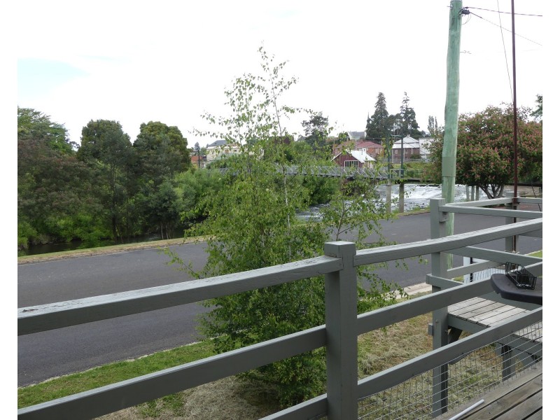 1 West Pde, Deloraine TAS 7304