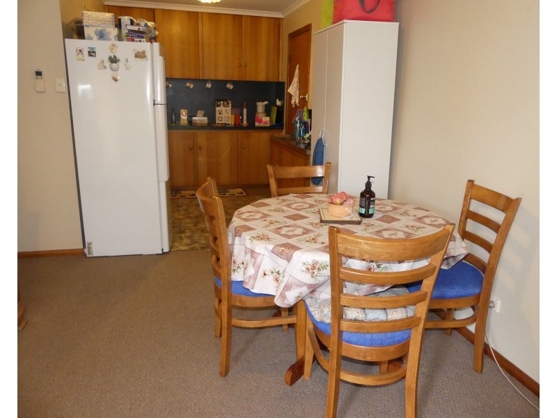 2/42 Beefeater St, Deloraine TAS 7304