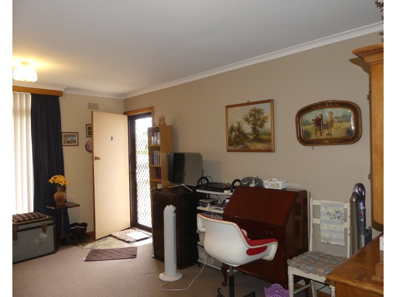 2/42 Beefeater St, Deloraine TAS 7304