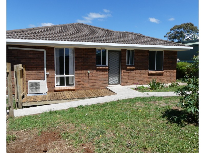 1/33 Westbury Place, Deloraine TAS 7304