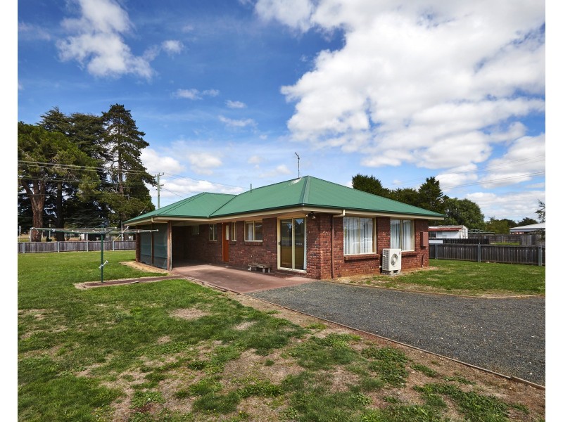 19 Franklin St, Westbury TAS 7303