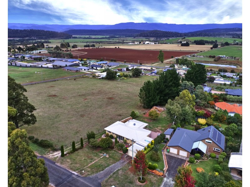 16 Keegan Rise, Deloraine TAS 7304