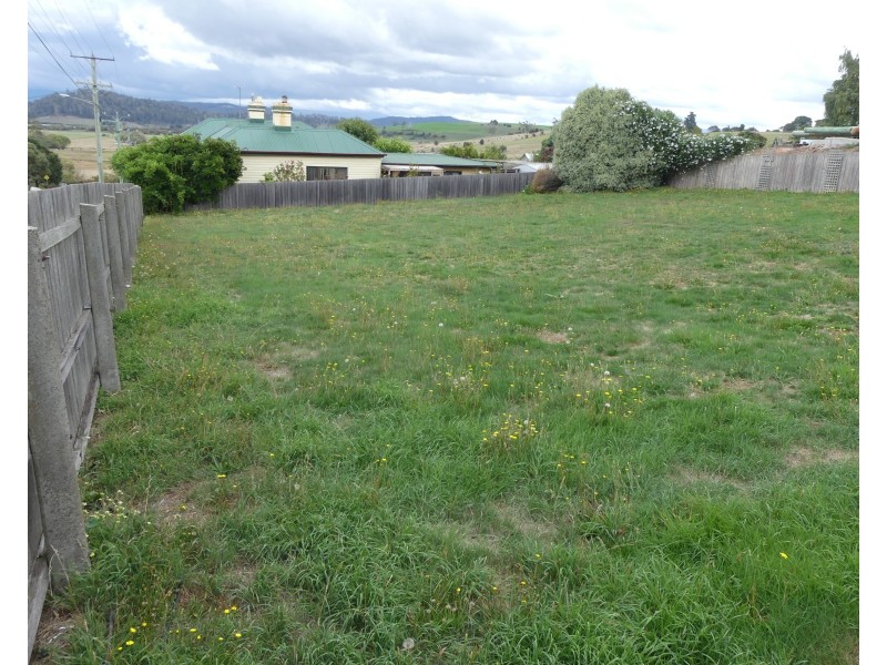 33 Tower Hill Street, Deloraine TAS 7304