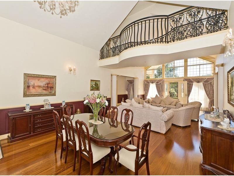 4 Hickory Place, Cedar Creek QLD 4520