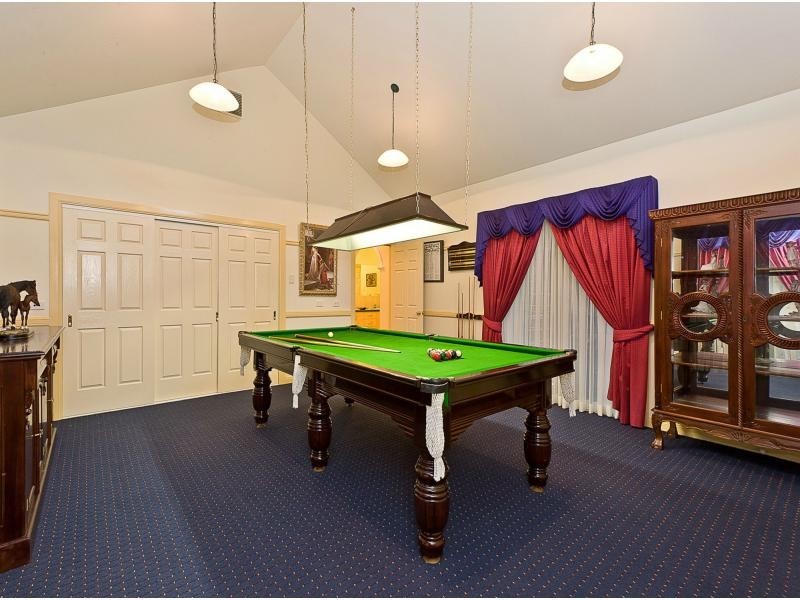 4 Hickory Place, Cedar Creek QLD 4520