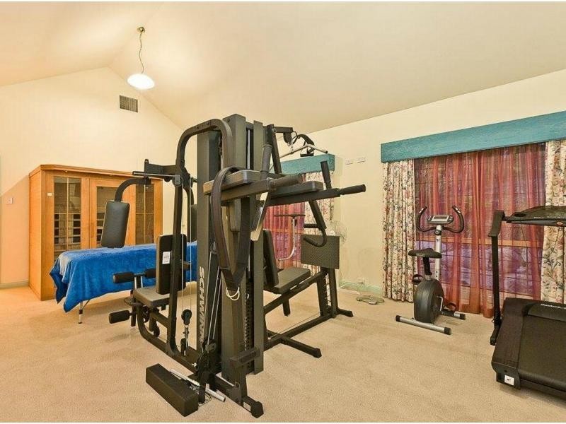 4 Hickory Place, Cedar Creek QLD 4520