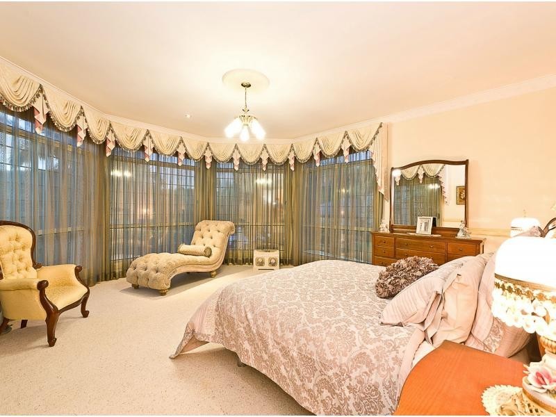 4 Hickory Place, Cedar Creek QLD 4520