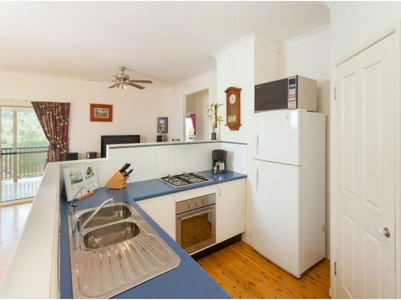 4 Frederick Harris Court, Mount Pleasant QLD 4521