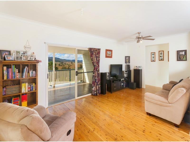 4 Frederick Harris Court, Mount Pleasant QLD 4521