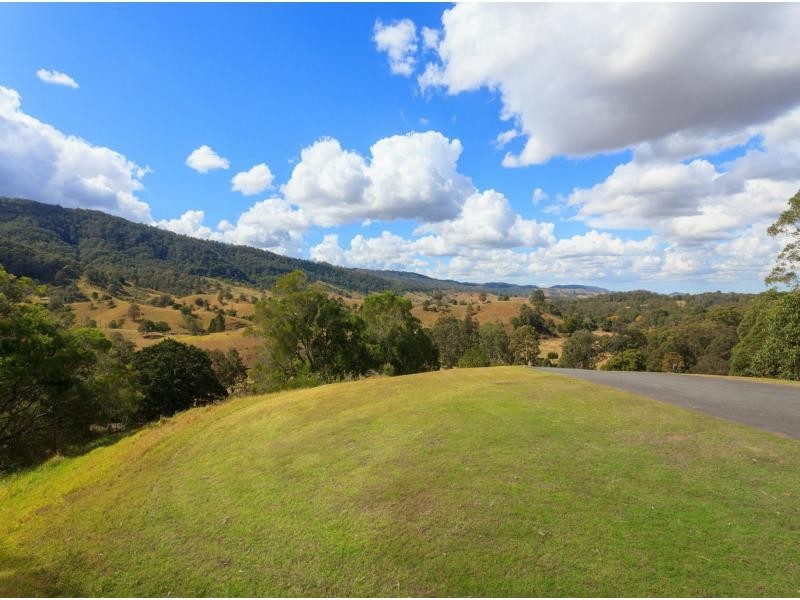 4 Frederick Harris Court, Mount Pleasant QLD 4521