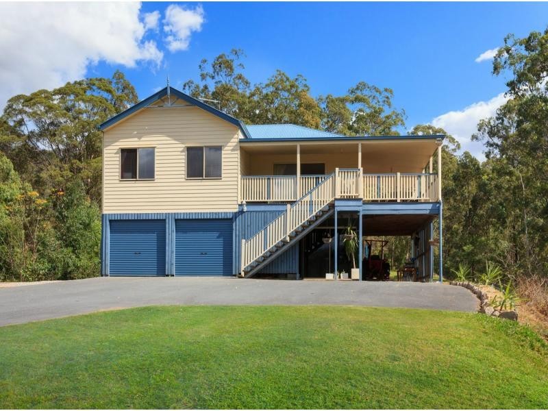 4 Frederick Harris Court, Mount Pleasant QLD 4521