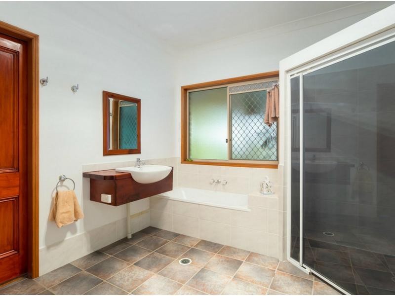 38 Pacific Vista Court, Ocean View QLD 4521