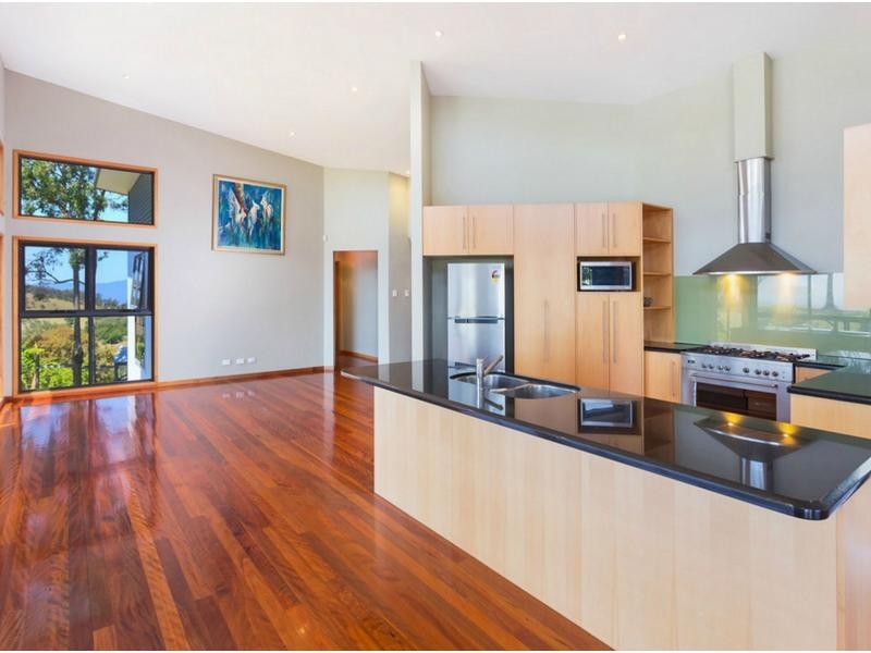 44 Pacific Vista Court, Ocean View QLD 4521