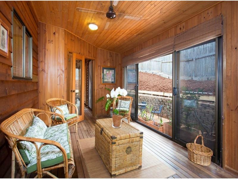 24 Fitzgerald Court, Clear Mountain QLD 4500