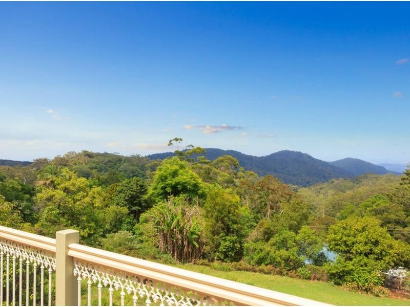 4 Attunga Lane, Mount Glorious QLD 4520