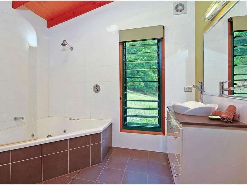 3229 Mt Mee Road, King Scrub QLD 4521