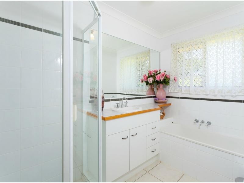 L13 5 Don Lee Close, Armstrong Creek QLD 4520